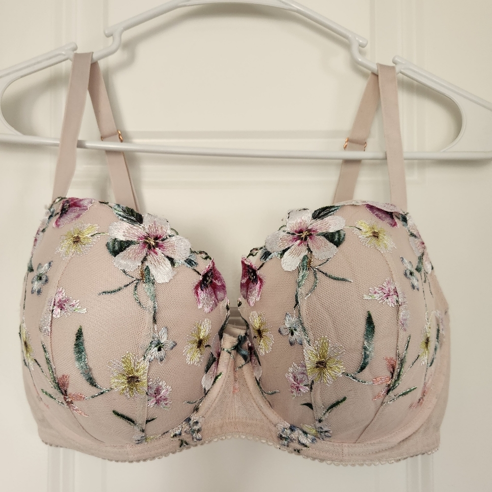 Victoria's Secret Dream Angel's lined demi bra